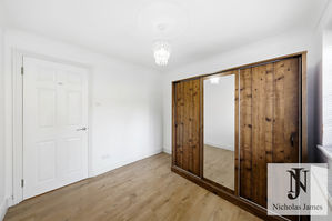 Photo 27- click for photo gallery